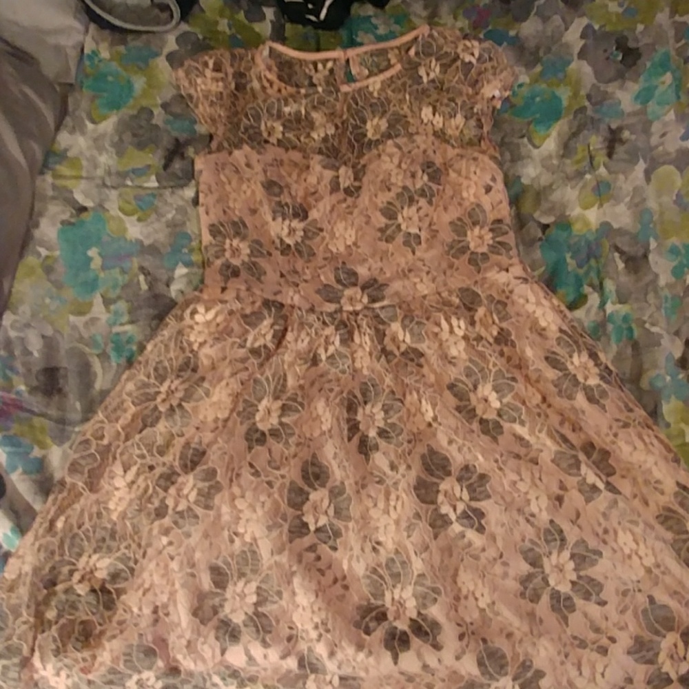 City studio lace dress